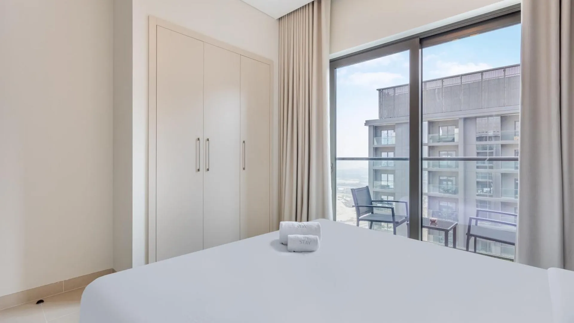 Stay By Latinem Luxury 1Br Holiday Home Cv A2703 Near Burj Khalifa Dubai
